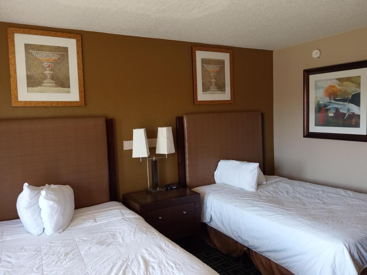Hilltop Inn Pittsburgh Crafton Eksteriør bilde