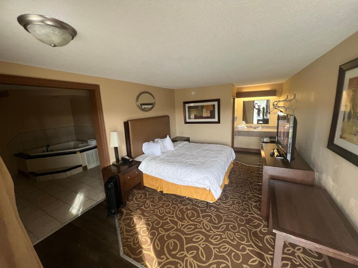 Hilltop Inn Pittsburgh Crafton Eksteriør bilde