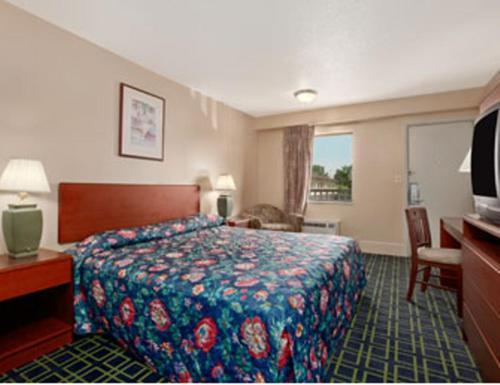 Hilltop Inn Pittsburgh Crafton Eksteriør bilde