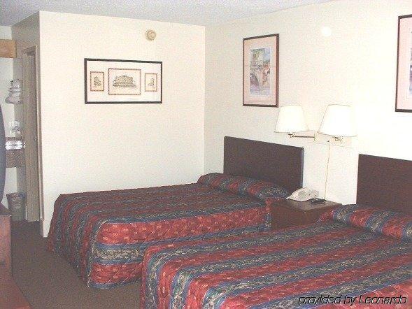 Hilltop Inn Pittsburgh Crafton Rom bilde