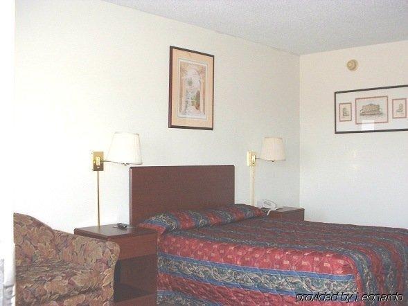 Hilltop Inn Pittsburgh Crafton Rom bilde